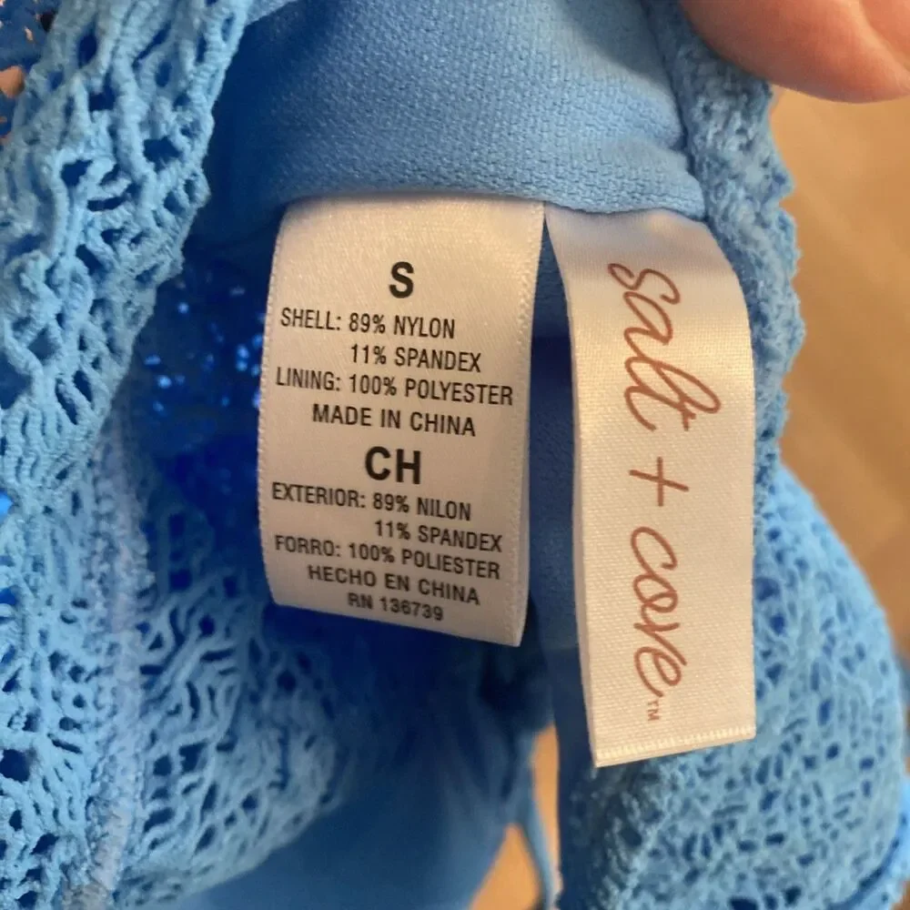 Salt + Cove Juniors' Crochet Ruffle-Trim Midkini & Hipster Bikini Set Size Small